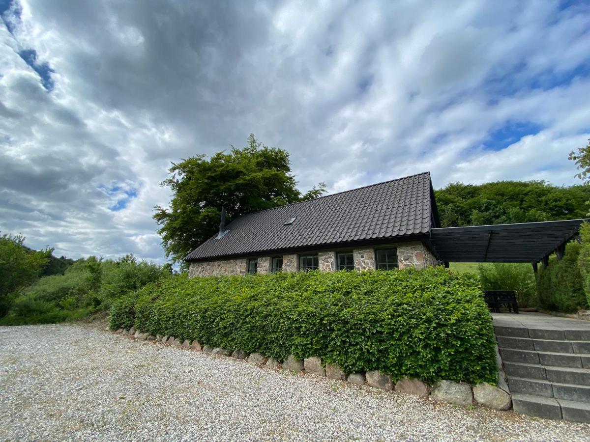 Stenhuset I Pilbrodalen 스칸데르보르 외부 사진