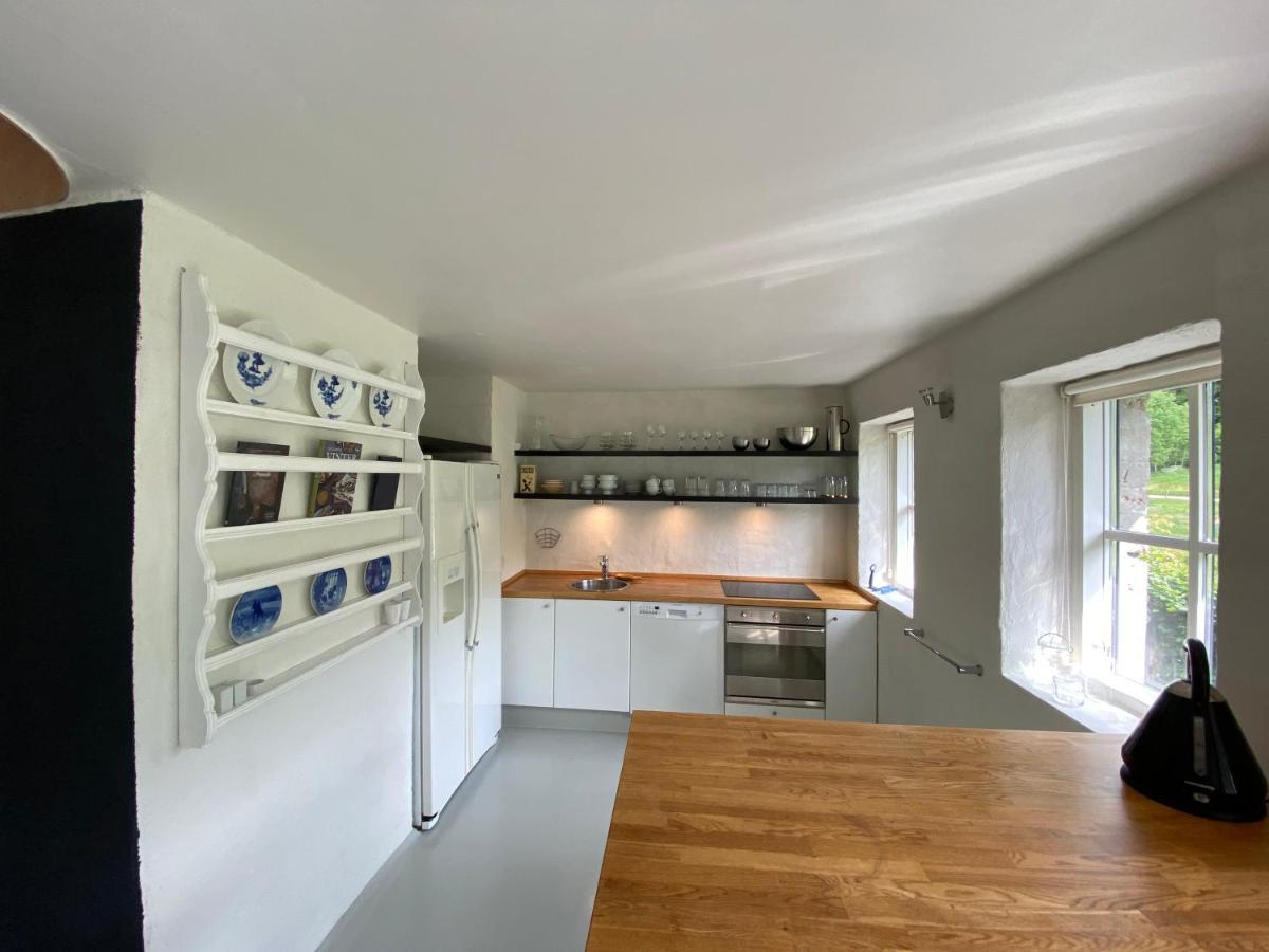 Stenhuset I Pilbrodalen 스칸데르보르 외부 사진
